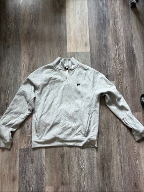 Fabletics Men's Light Gray Quarter-Zip Pullover